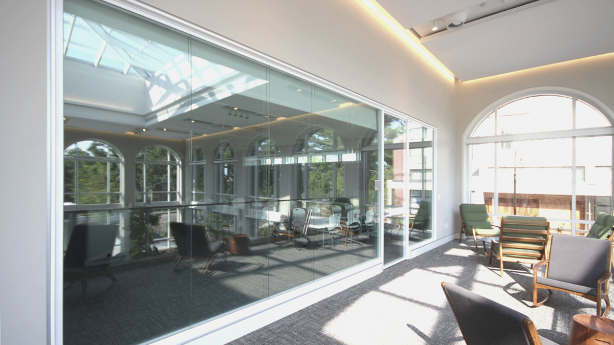 Glasswalls Simple Double Babson Commons1edit 2Glasswalls Simple Double Babson Commons1