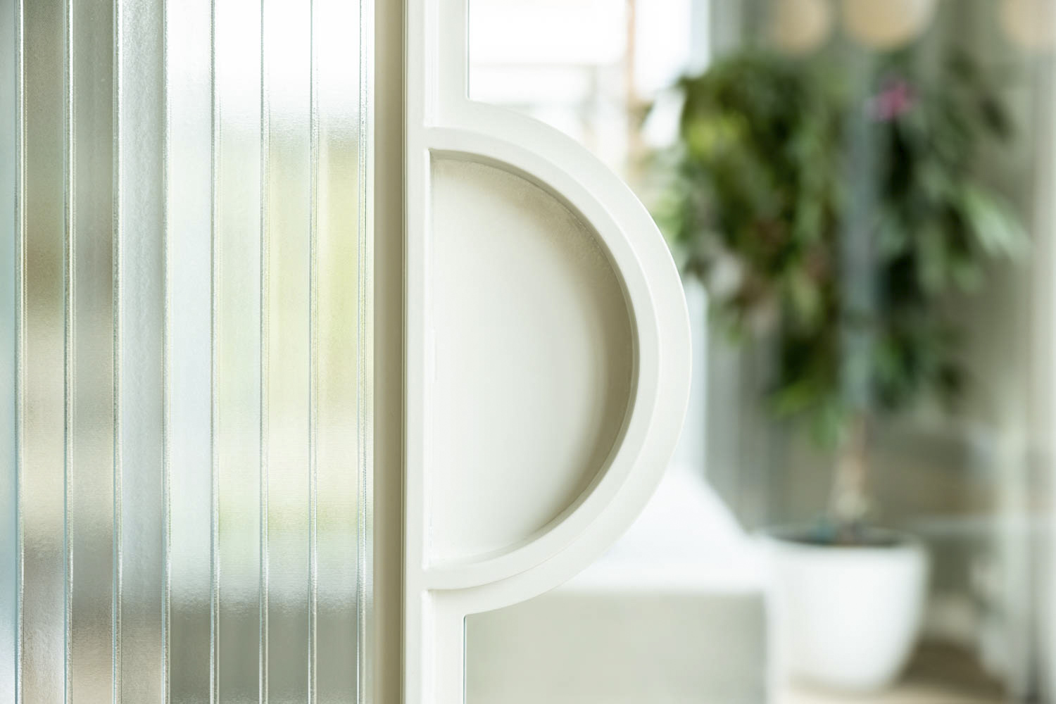 Handgreep Witte Stalen Deur