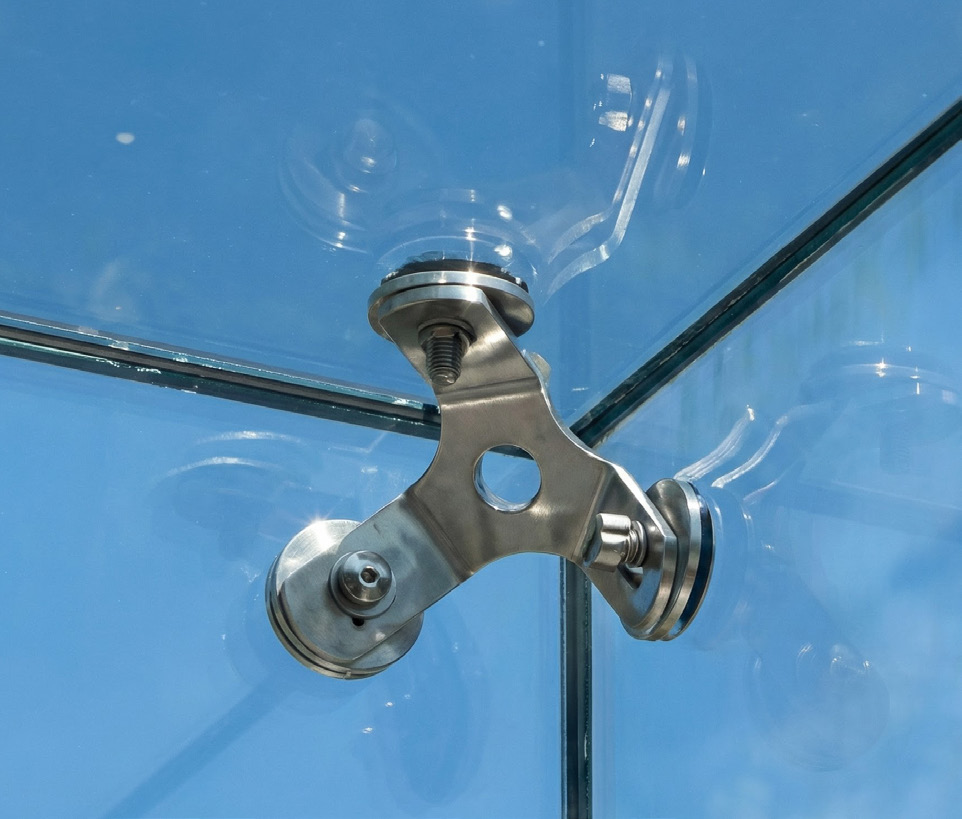 Structural Glass Overview Page 06 Image 0004