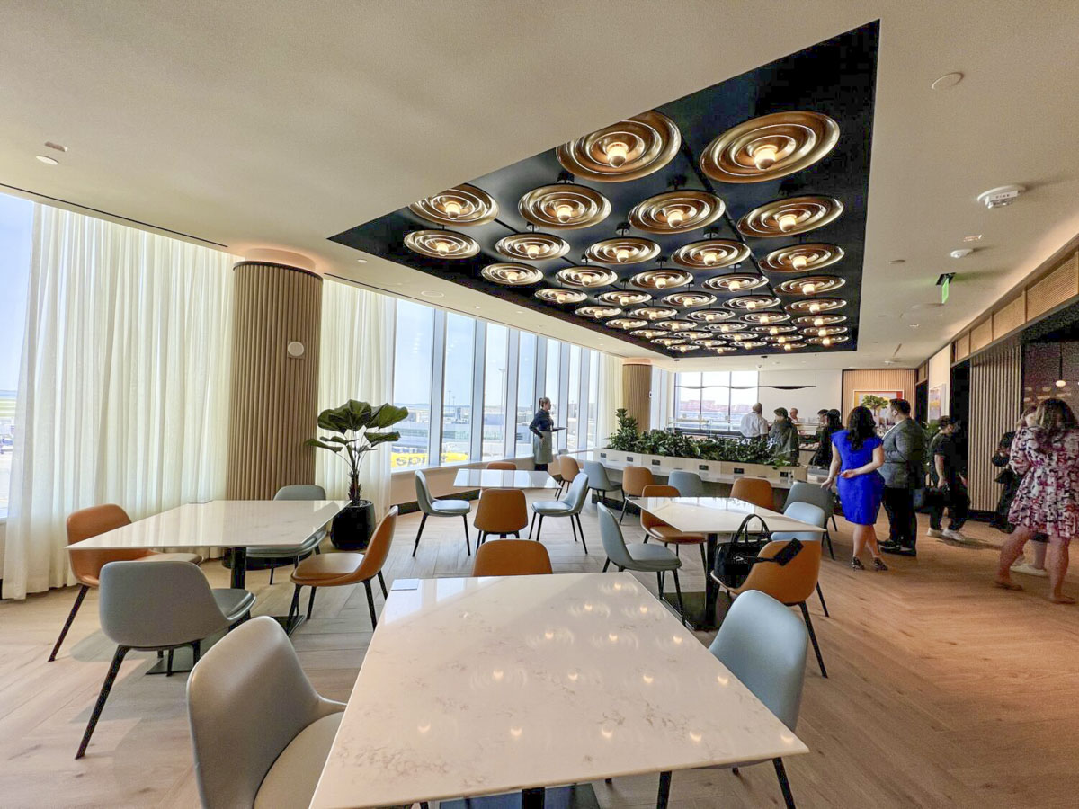 Chase Sapphire Lounge Boston Dining Room 2 Scaled